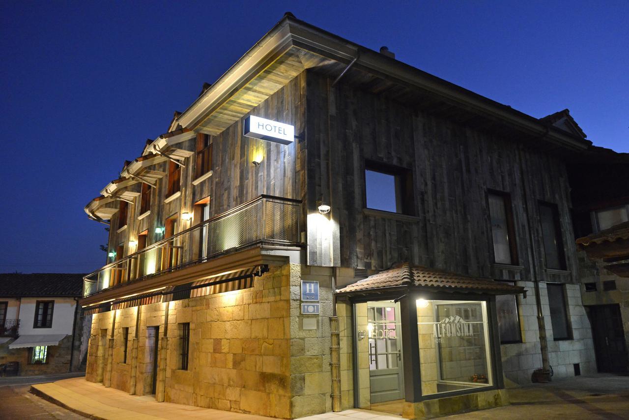 Hotel La Alfonsina Santibanez de Villacarriedo Esterno foto
