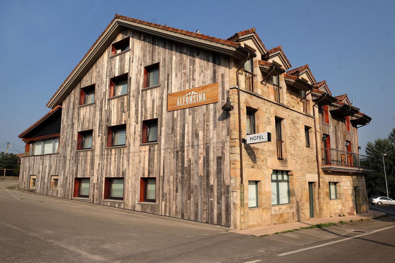 Hotel La Alfonsina Santibanez de Villacarriedo Esterno foto